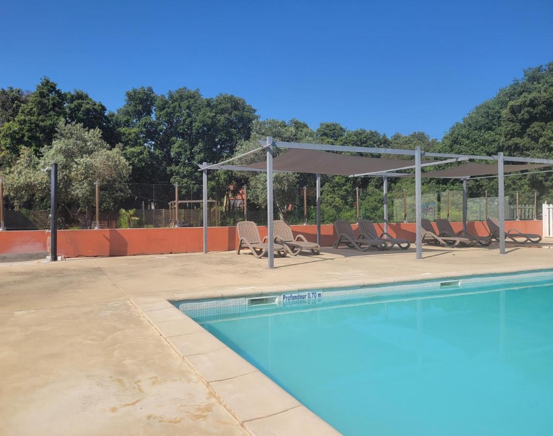 קאסטרי Hotel Domaine Le Milos מראה חיצוני תמונה