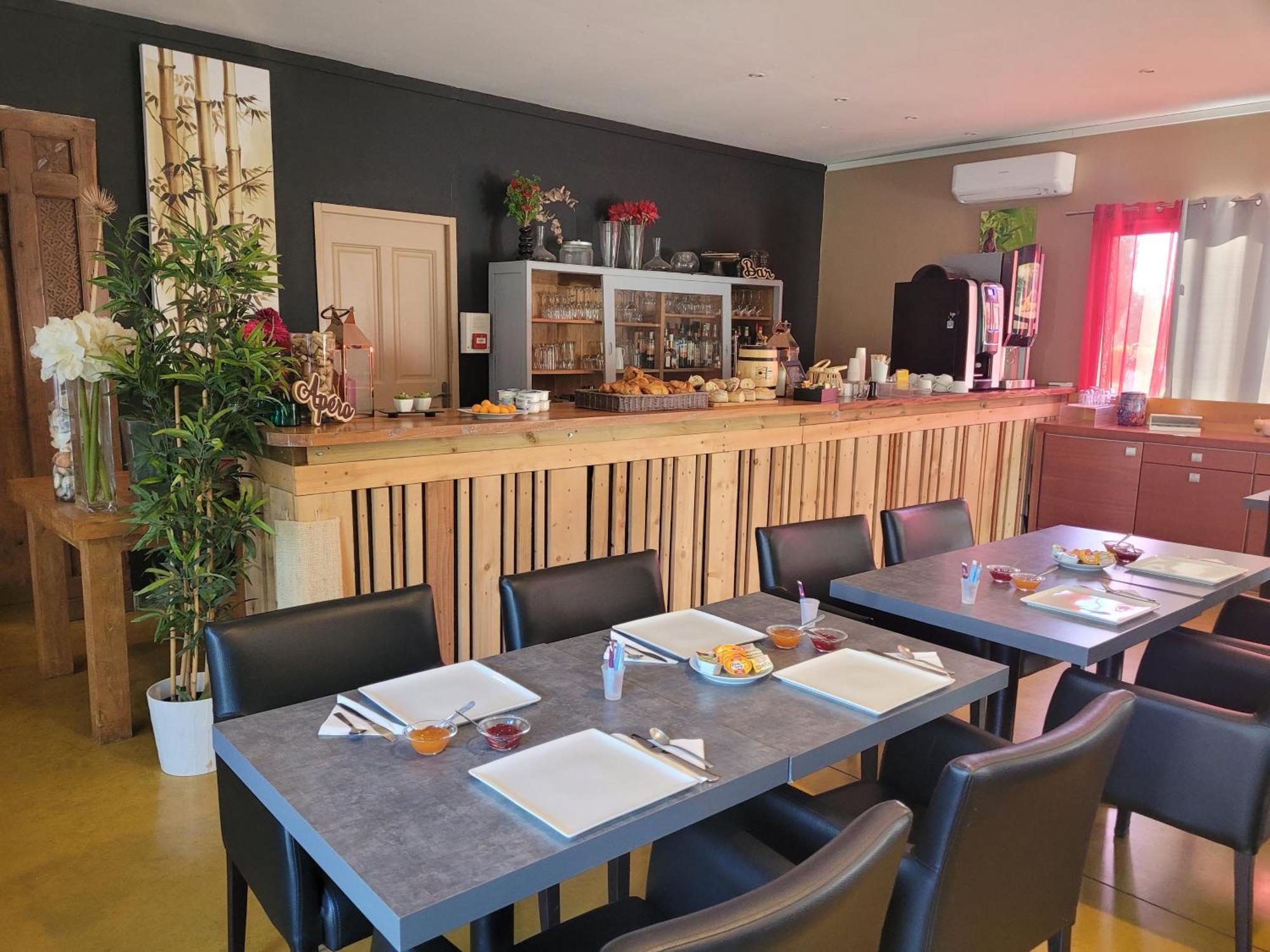 קאסטרי Hotel Domaine Le Milos מראה חיצוני תמונה