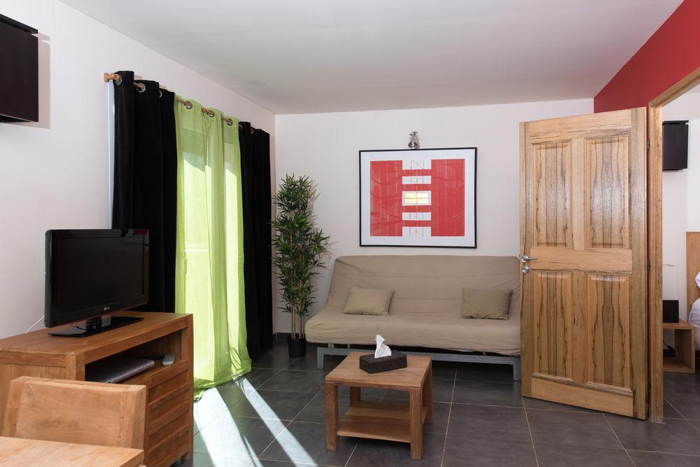 קאסטרי Hotel Domaine Le Milos מראה חיצוני תמונה